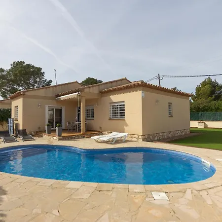 Holiday home Innouthome Familiar Piscina Coll De Balaguer