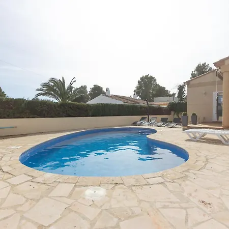Innouthome Familiar Piscina Coll De Balaguer Holiday home *